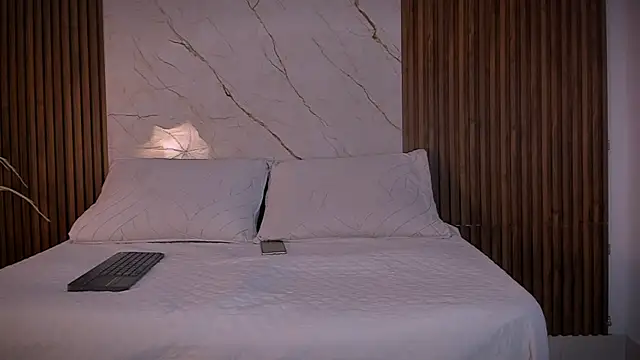 hot love story online show from April 11, 12:20 pm