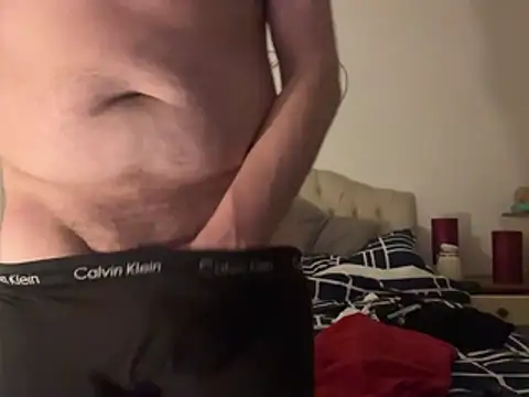 Snapshot of malcolm2334 chatting on June 24, 10:20 pm malcolm2334 online show from June 24, 10:20 pm
