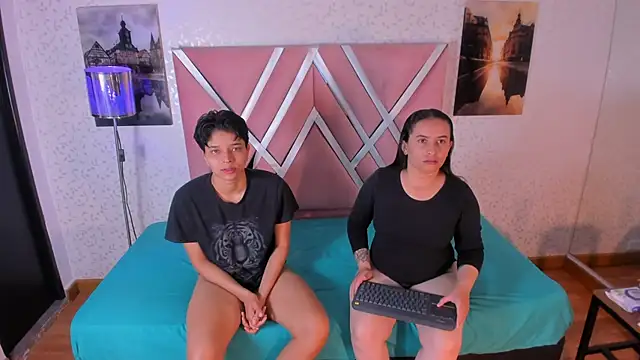 natasha and zoe online show from February 26, 11:42 am