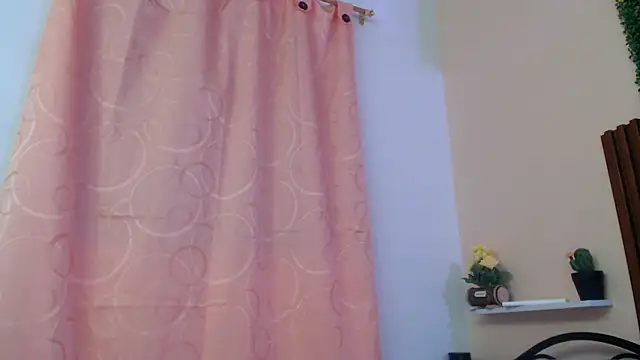 calimasalas2 online show from February 14, 11:23 pm