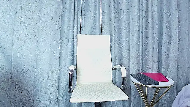 amy noa online show from April 18, 12:53 pm