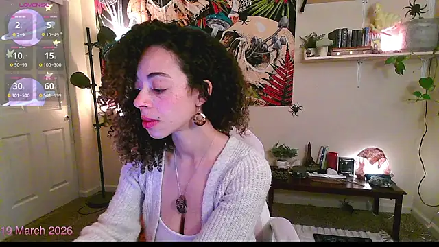 Snapshot of gunzinrose chatting on March 19, 2:32 pm gunzinrose online show from March 19, 2:32 pm