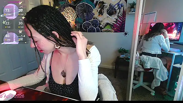 Snapshot of gunzinrose chatting on April 5, 4:15 pm gunzinrose online show from April 5, 4:15 pm