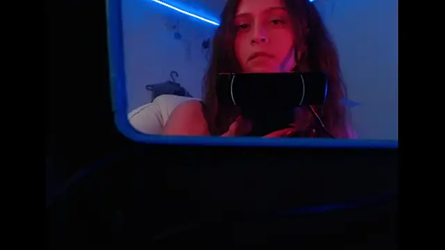 Lametaleralatina online show from April 24, 4:53 pm