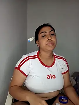 sweetlaura 29 online show from March 10, 4:17 am