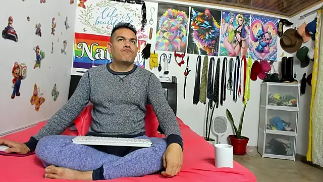 nathannathaniel online show from April 18, 1:31 am