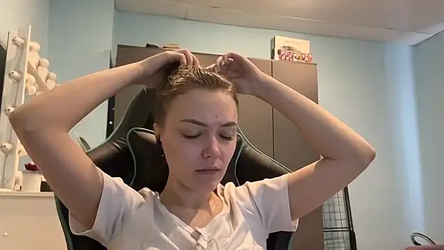 AndreeMerryman online show from April 22, 3:09 am