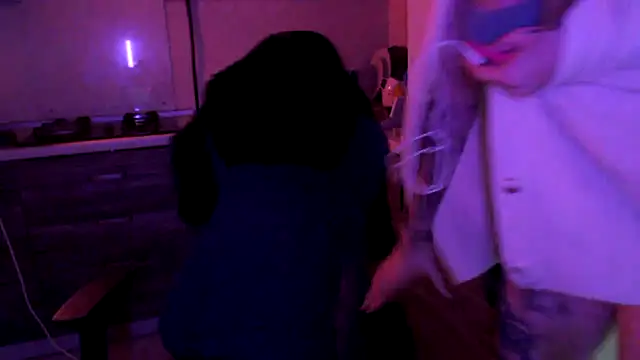 JuliaGraceOF online show from March 8, 12:41 am