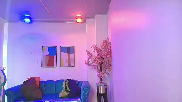 Madame scarlett online show from April 17, 11:57 am