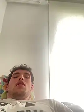 Snapshot of manu156789 chatting on February 5, 12:54 pm manu156789 online show from February 5, 12:54 pm