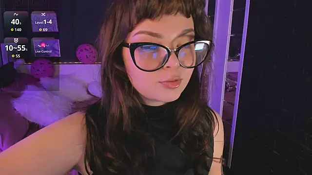 Maykinkya online show from February 12, 1:50 pm