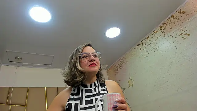 ArianaSommers online show from February 22, 11:42 am