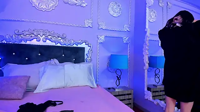 Lilith Naugthy online show from April 21, 11:38 am