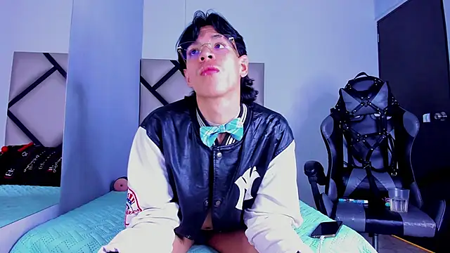 Bennet-Gray online show from February 17, 5:15 am