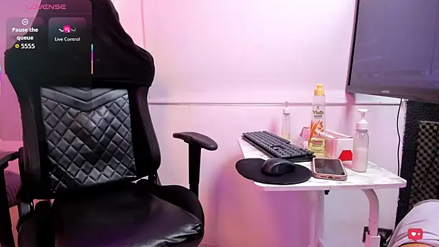 Bella Miller1  online show from February 24, 7:56 pm