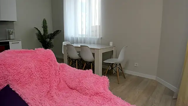 Snapshot of G0od_girl chatting on February 18, 8:32 am G0od girl online show from February 18, 8:32 am