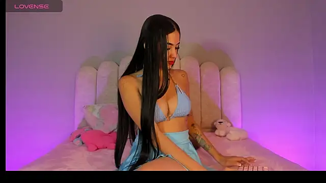 Snapshot of Celestecastro_ chatting on May 27, 3:53 pm Celestecastro online show from May 27, 3:53 pm
