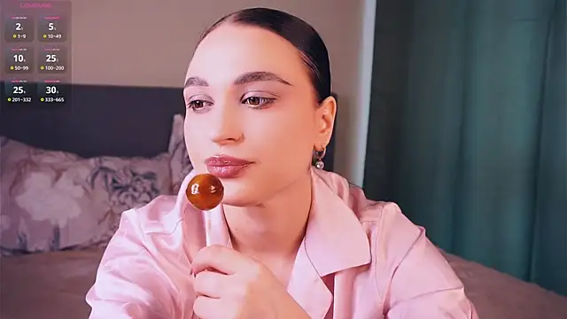 ZofiaSoshnik online show from April 22, 9:55 am