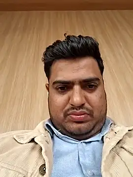 Snapshot of hunterkingshan chatting on February 2, 5:50 am hunterkingshan online show from February 2, 5:50 am