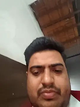 Snapshot of hunterkingshan chatting on February 4, 12:11 pm hunterkingshan online show from February 4, 12:11 pm