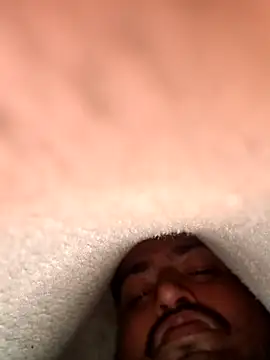 Snapshot of hunterkingshan chatting on February 5, 10:03 pm hunterkingshan online show from February 5, 10:03 pm