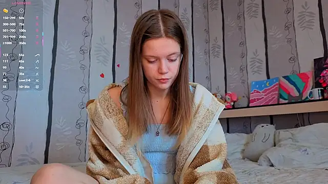 SueFerreyra online show from March 14, 8:09 am