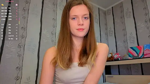 SueFerreyra online show from April 21, 8:09 am