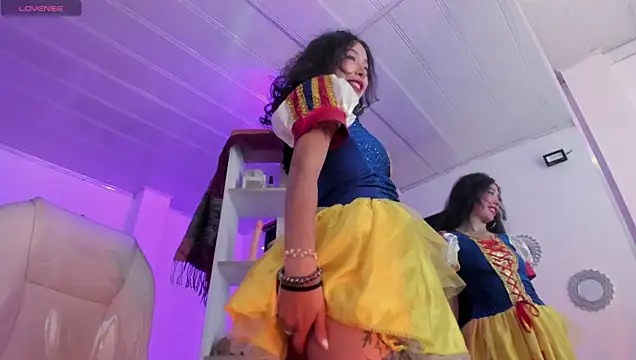 Miniadelf online show from April 19, 8:11 pm