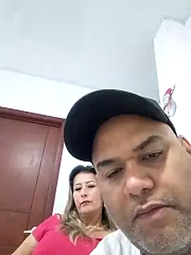 wessAndSandri online show from February 17, 8:04 pm