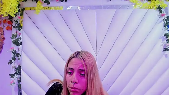 Dakota Angell  online show from February 10, 2:59 am