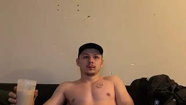 Snapshot of Lucas328706 chatting on February 26, 1:43 pm Lucas328706 online show from February 26, 1:43 pm