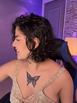 butterflyx39 online show from April 21, 11:49 am