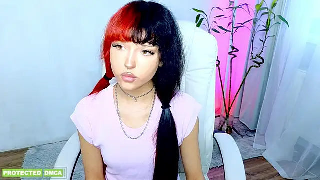   Amiraa online show from March 3, 11:27 am