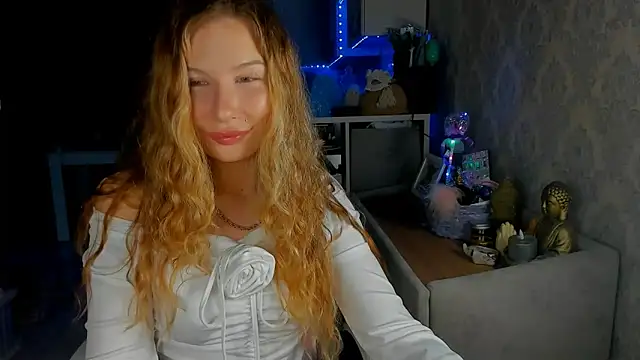 Marcellis Charm online show from February 5, 8:13 pm