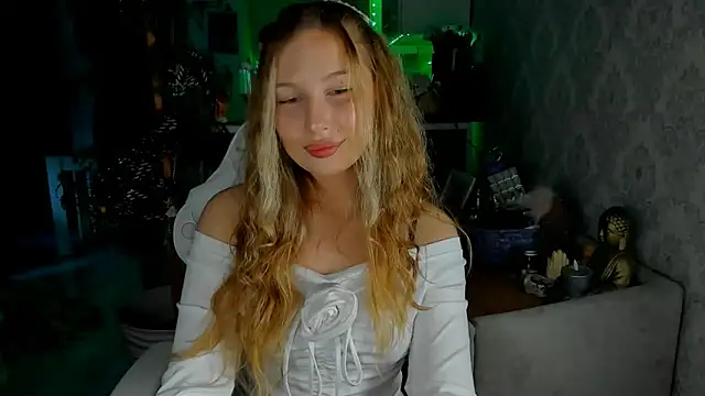 Marcellis Charm online show from February 6, 7:17 pm