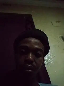 Snapshot of LLYSL chatting on February 11, 11:10 pm LLYSL online show from February 11, 11:10 pm