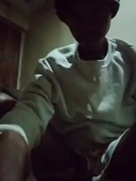 Snapshot of LLYSL chatting on February 14, 7:21 pm LLYSL online show from February 14, 7:21 pm