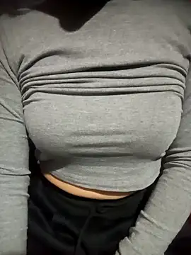 quanchatseex online show from March 13, 12:50 am