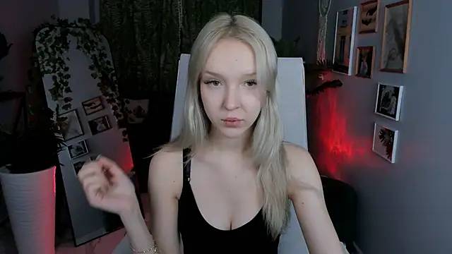 MaoqiBeverly online show from April 2, 3:04 am