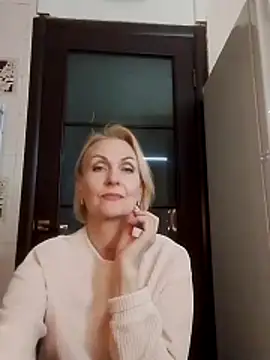 MichelleSolis online show from March 4, 8:15 pm