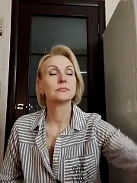 MichelleSolis online show from March 27, 7:02 pm