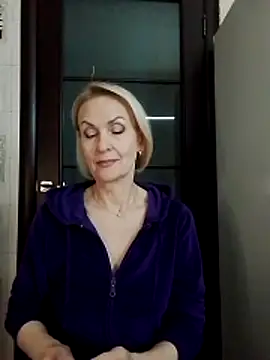 MichelleSolis online show from April 21, 6:44 pm