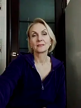 MichelleSolis online show from April 22, 6:20 pm