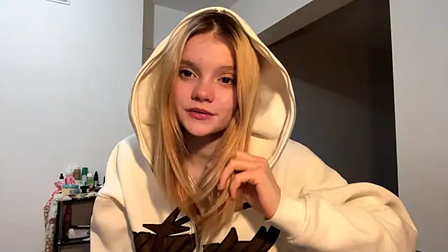 Tiffany Muse online show from February 7, 1:09 am