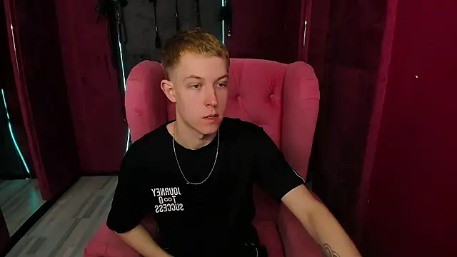 Dylan Norton online show from March 1, 10:28 am