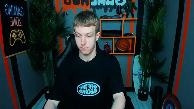 Dylan Norton online show from April 28, 10:42 am