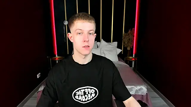 Snapshot of Dylan_Norton chatting on April 30, 12:00 pm Dylan Norton online show from April 30, 12:00 pm