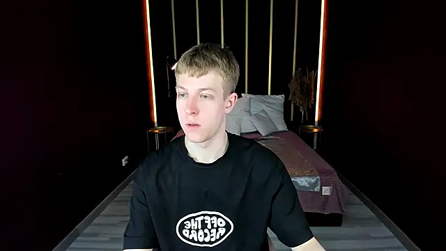 Snapshot of Dylan_Norton chatting on June 9, 10:49 am Dylan Norton online show from June 9, 10:49 am