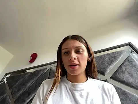 alison parkerr26 online show from February 20, 7:14 pm