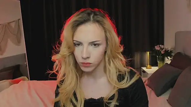 Tiffany  King online show from April 12, 6:07 am